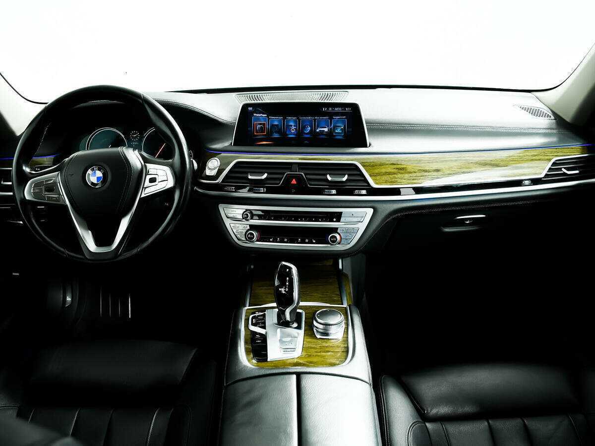 Купить BMW 7 серии 730i, 2016, 127 437 км, фото №11