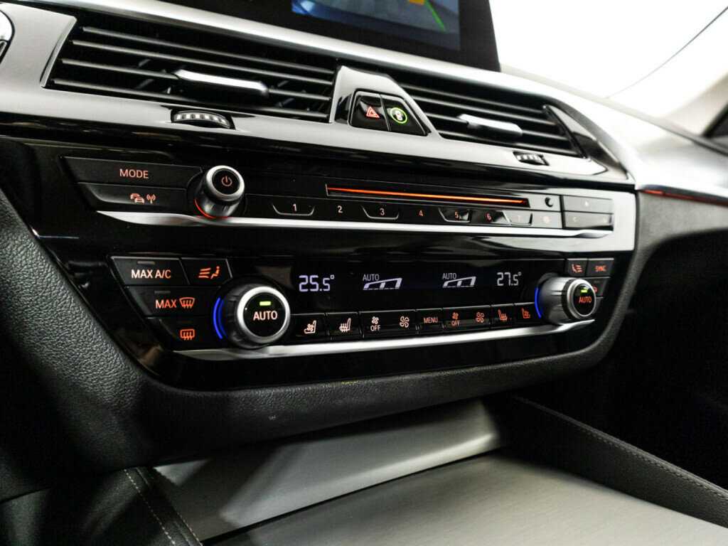 Купить BMW 5 серии 520d xDrive, 2018, 162 243 км, фото №21