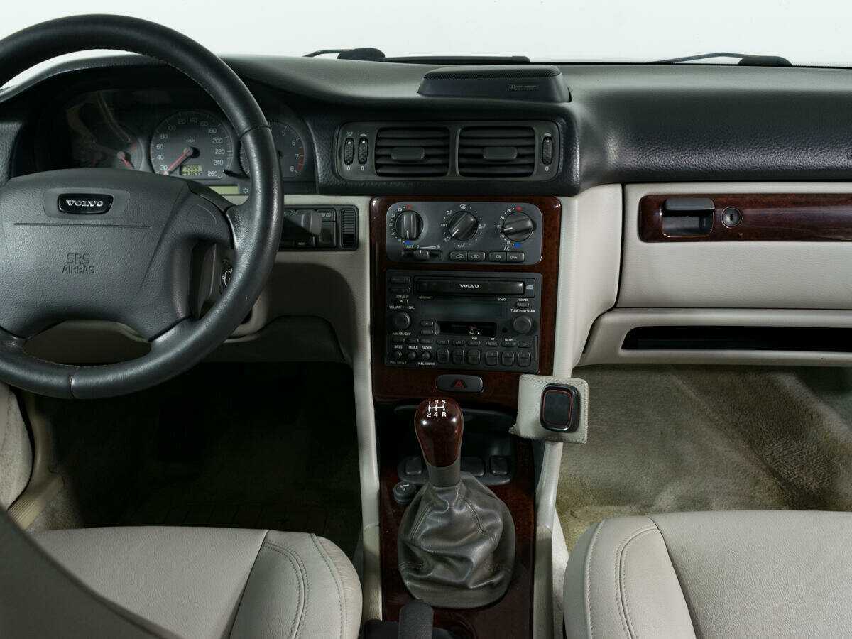 Купить Volvo C70, 1999, 297 650 км, фото №5