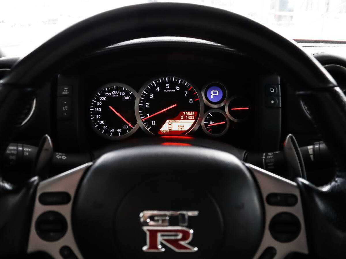 Купить Nissan GT-R, 2010, 79 648 км, фото №19