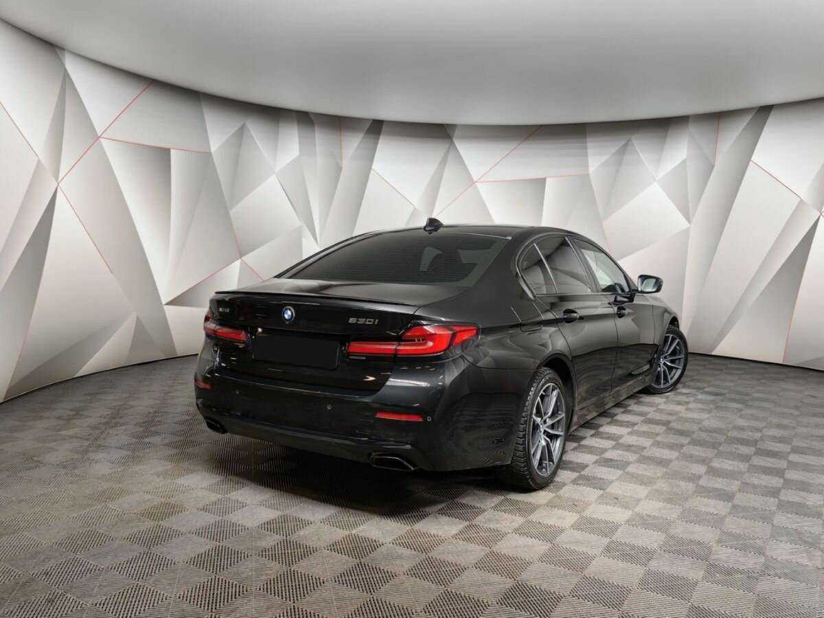 Купить BMW 5 серии 520i, 2020, 123 574 км, фото №2