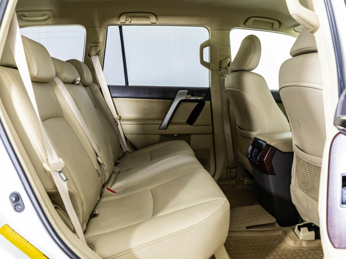 Купить Toyota Land Cruiser Prado 150 Series Рестайлинг 1, 2016, 172 945 км, фото №19
