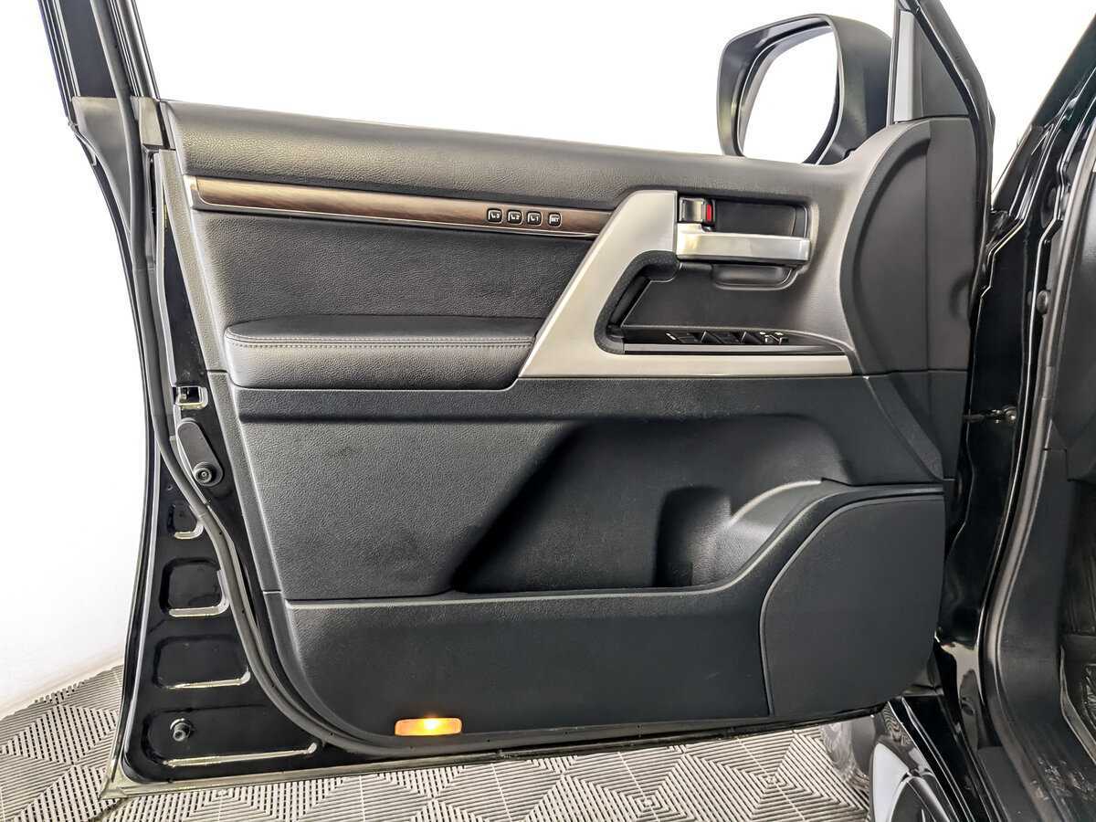 Купить Toyota Land Cruiser, 2020, 136 187 км, фото №19