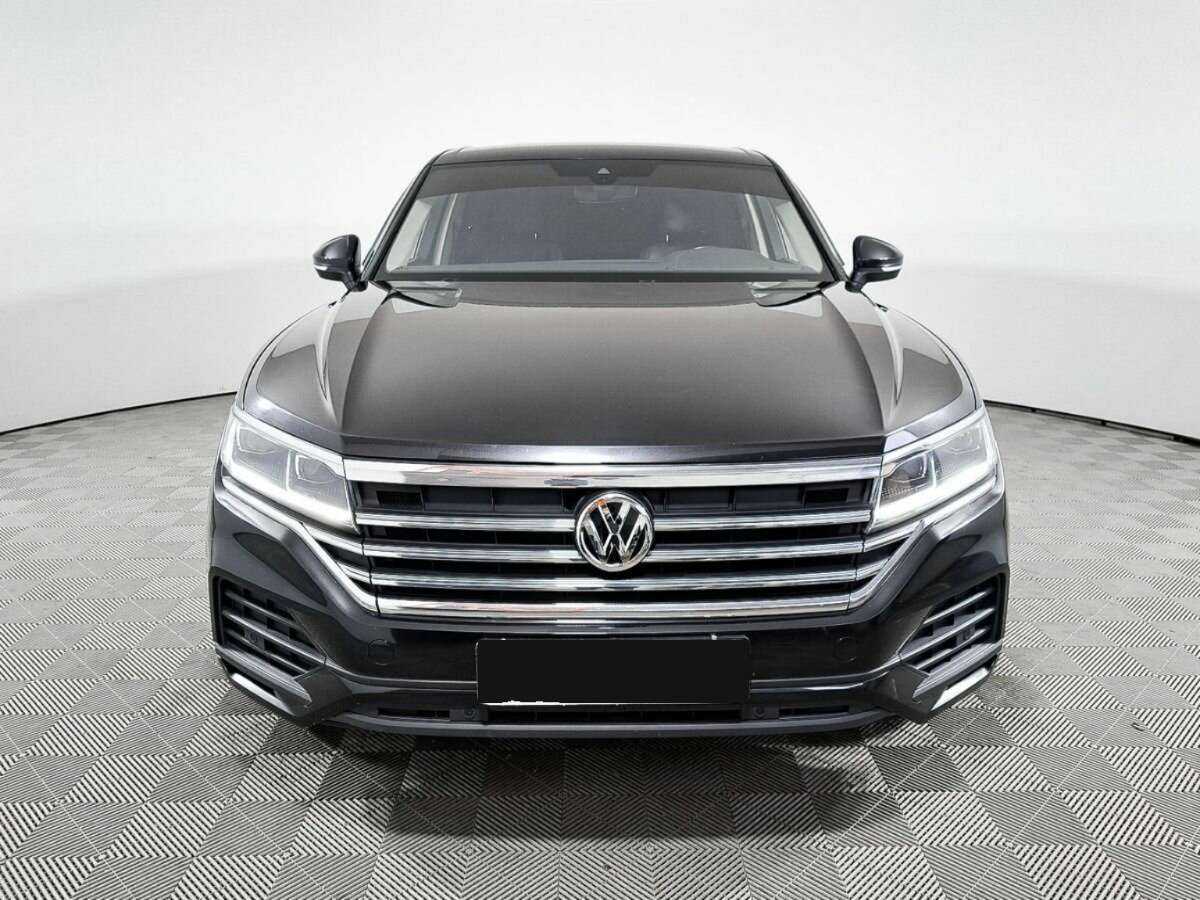 Купить Volkswagen Touareg, 2018, 185 018 км, фото №2