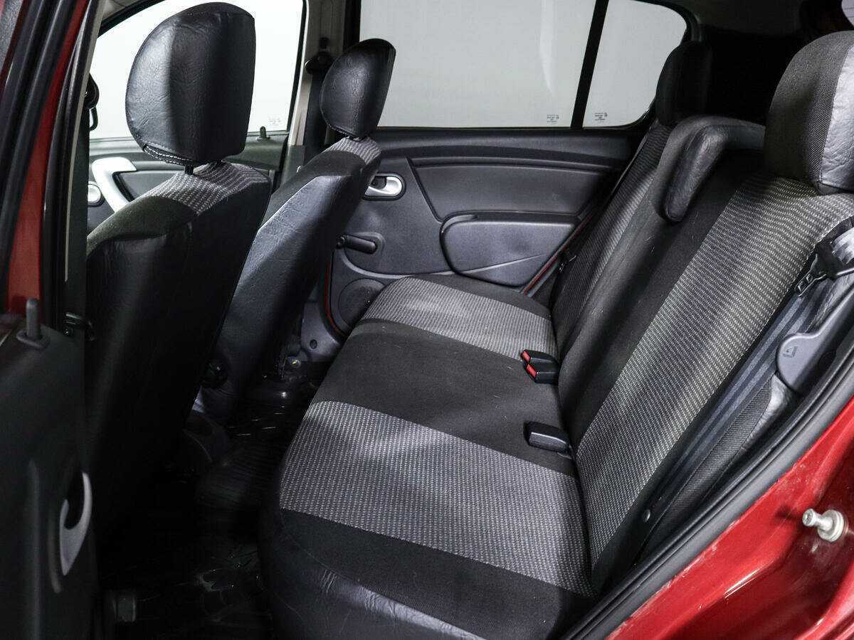 Купить Renault Sandero Stepway, 2011, 105 609 км, фото №9