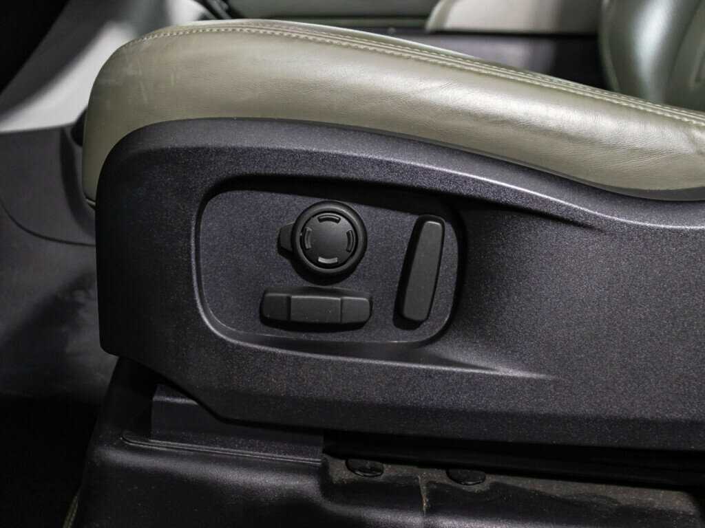 Купить Land Rover Defender 110, 2021, 42 303 км, фото №20