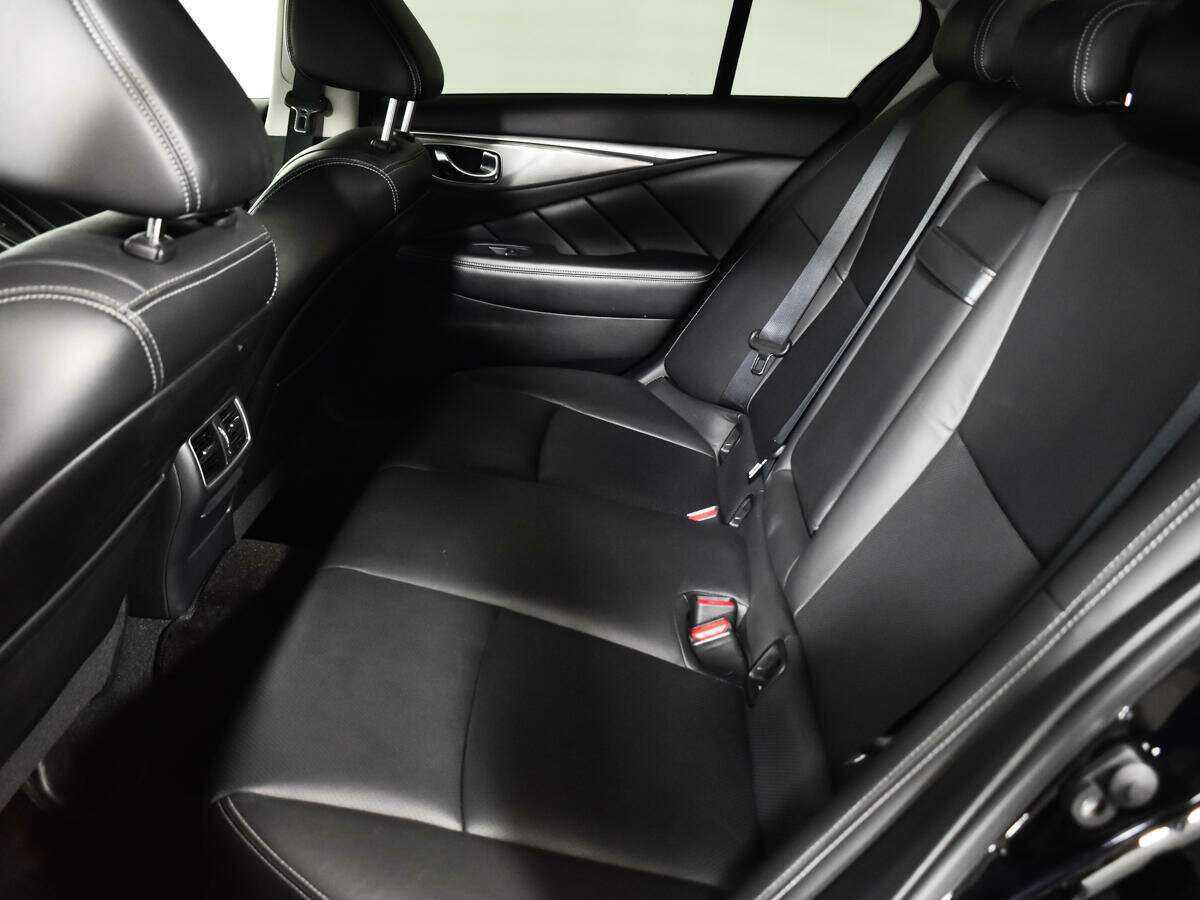 Купить Infiniti Q50, 2018, 109 239 км, фото №10