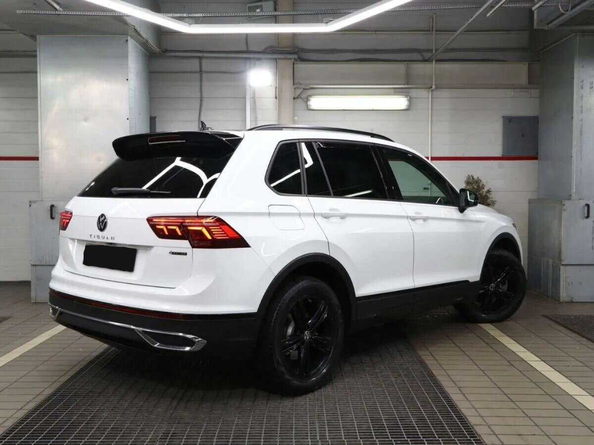 Купить Volkswagen Tiguan, 2021, 64 000 км, фото №2