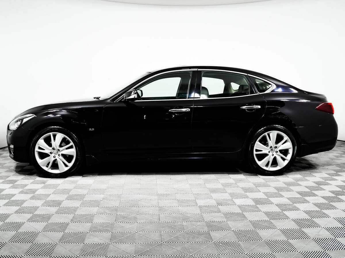 Купить Infiniti Q70, 2016, 300 524 км, фото №8
