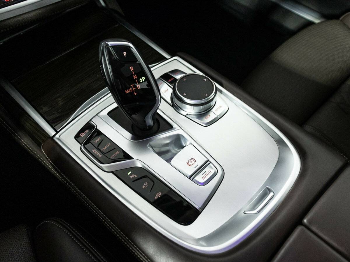 Купить BMW 7 серии Long 730Ld xDrive VI (G11/G12) Рестайлинг, 2019, 48 339 км, фото №24