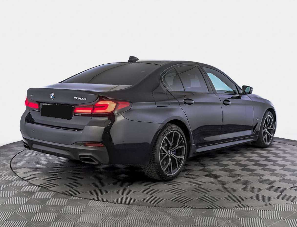 Купить BMW 5 серии 530d xDrive, 2021, 82 551 км, фото №3