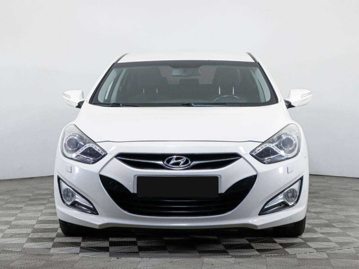 Купить Hyundai i40, 2013, 77 735 км, фото №2