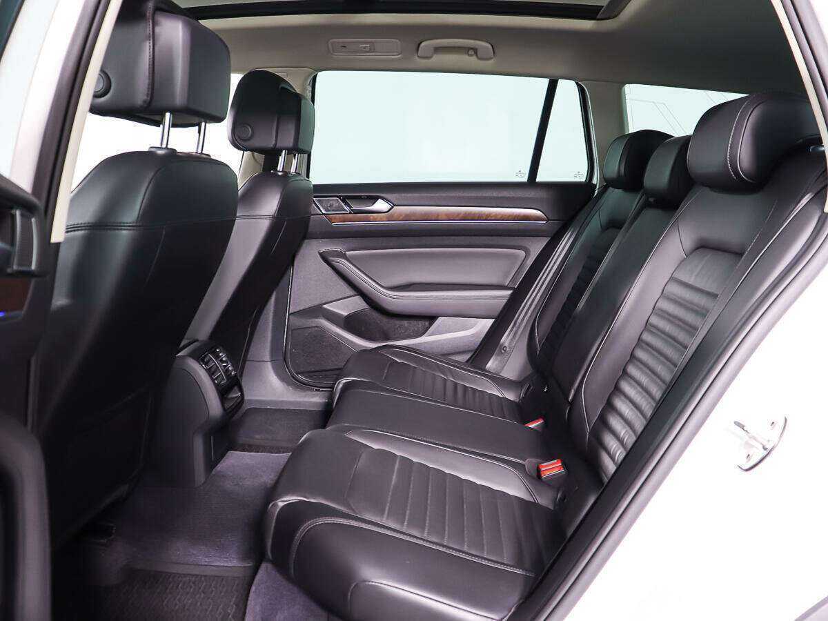 Купить Volkswagen Passat Alltrack, 2018, 60 115 км, фото №10