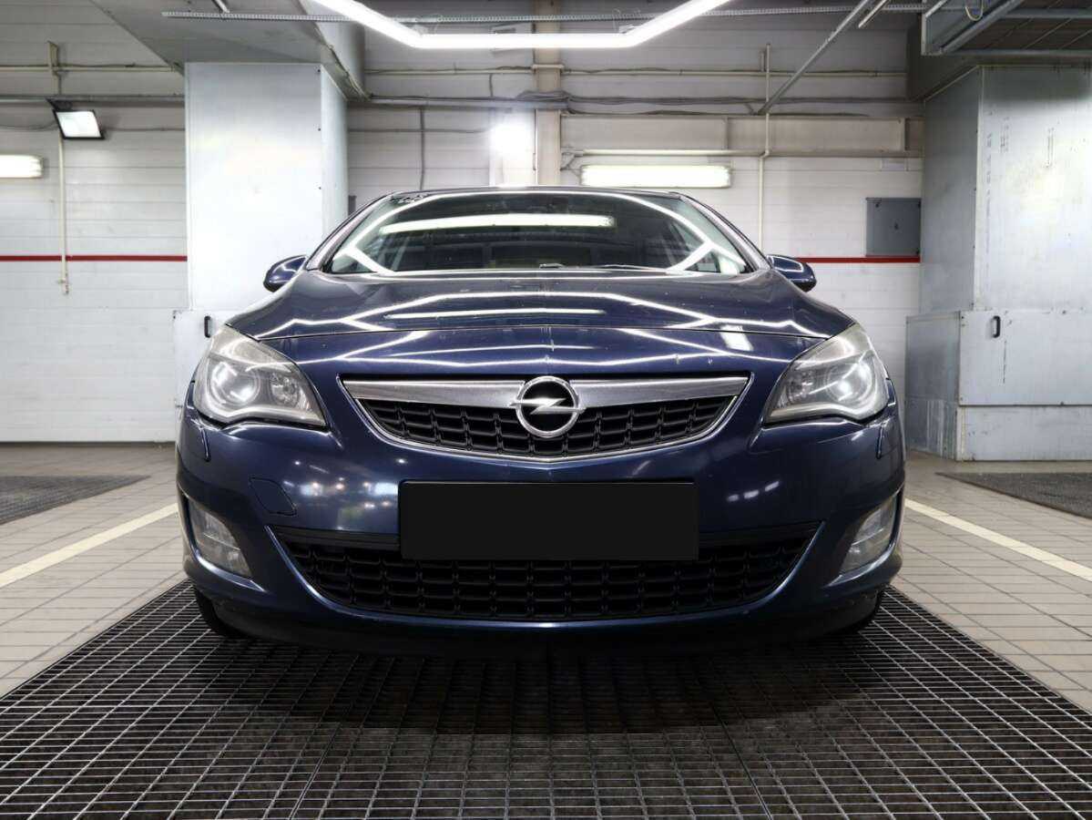 Купить Opel Astra, 2011, 185 000 км, фото №2