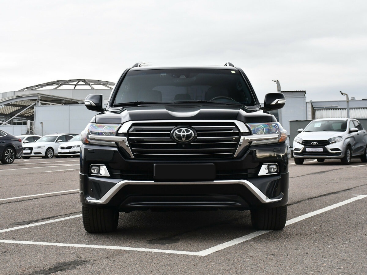 Купить Toyota Land Cruiser 200 Series Рестайлинг 2, 2017, 56 260 км, фото №2