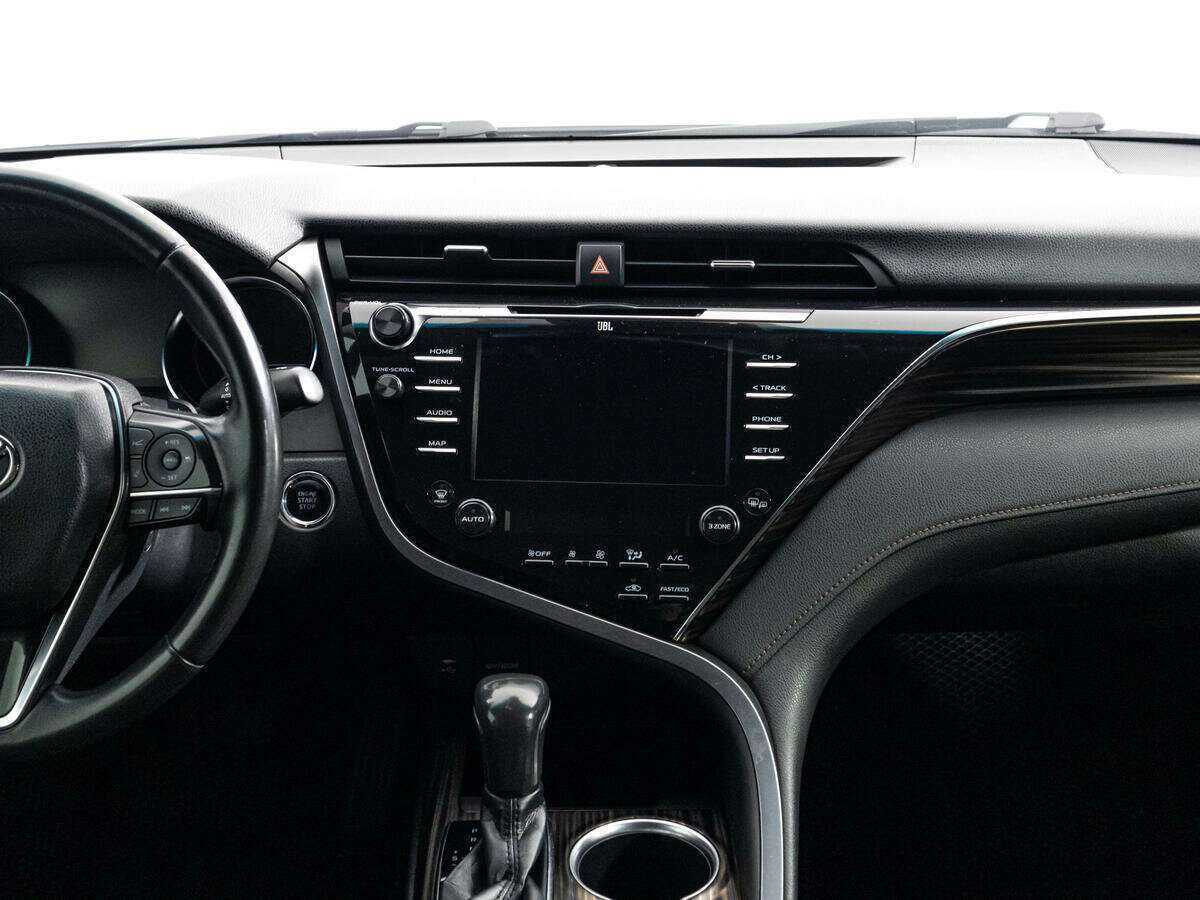 Купить Toyota Camry, 2018, 69 000 км, фото №14