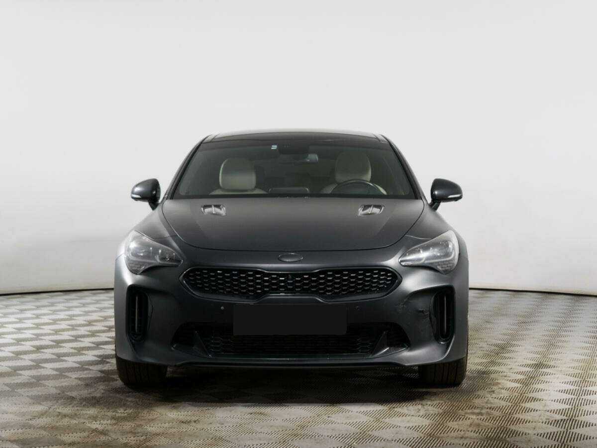 Купить Kia Stinger, 2018, 120 255 км, фото №2