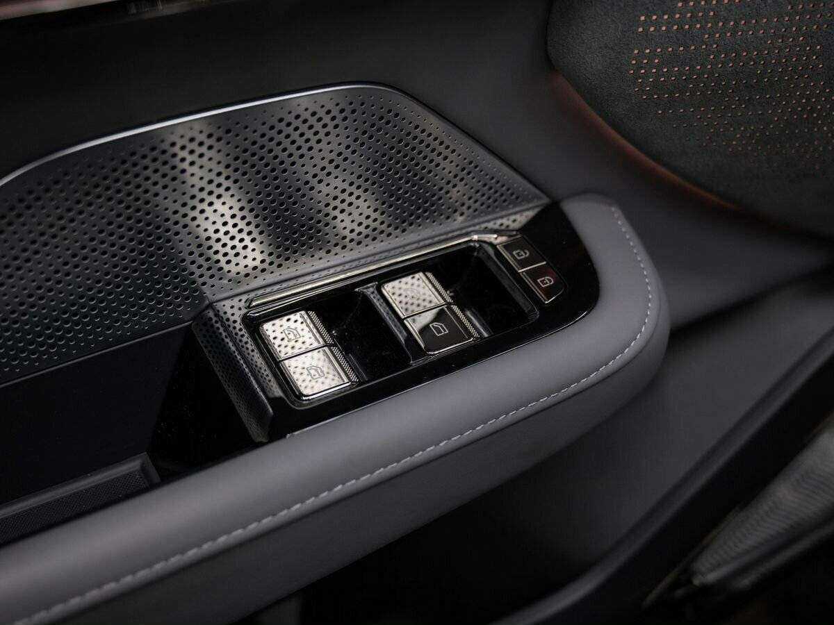 Купить Zeekr 001 100 kWh, 2023, 20 км, фото №17