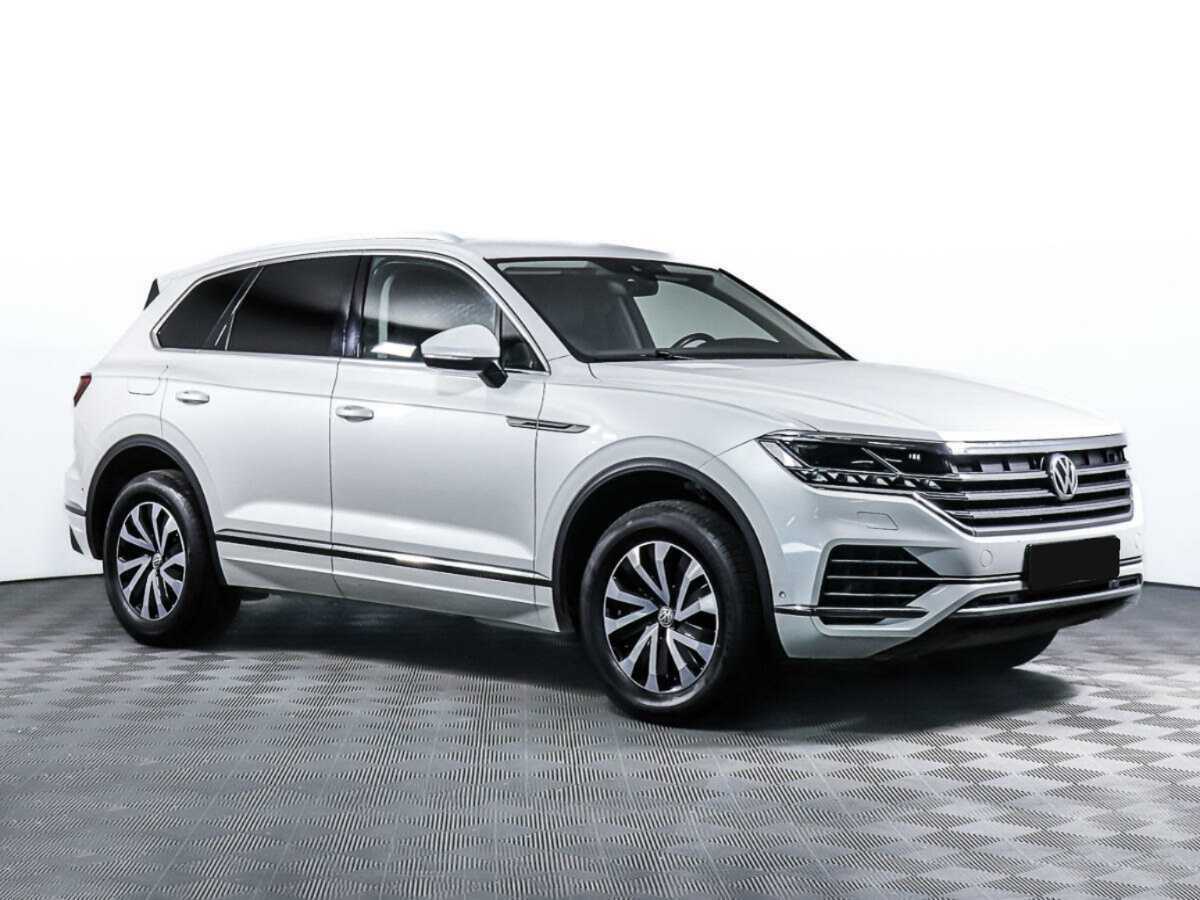 Купить Volkswagen Touareg, 2020, 123 307 км, фото №2