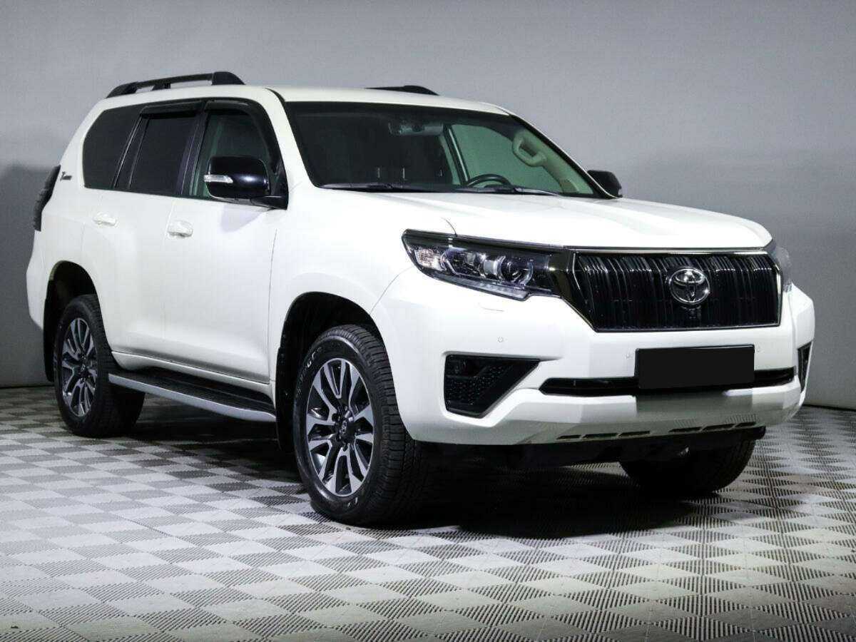 Купить Toyota Land Cruiser Prado, 2022, 4 296 км, фото №2