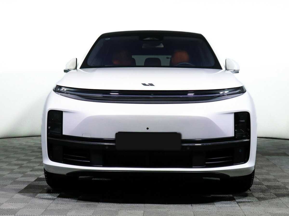 Купить LiXiang L7 42.8 kWh, 2024, 3 855 км, фото №2
