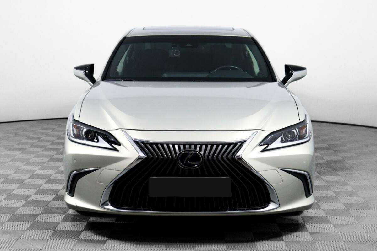 Купить Lexus ES 300h, 2018, 90 630 км, фото №2