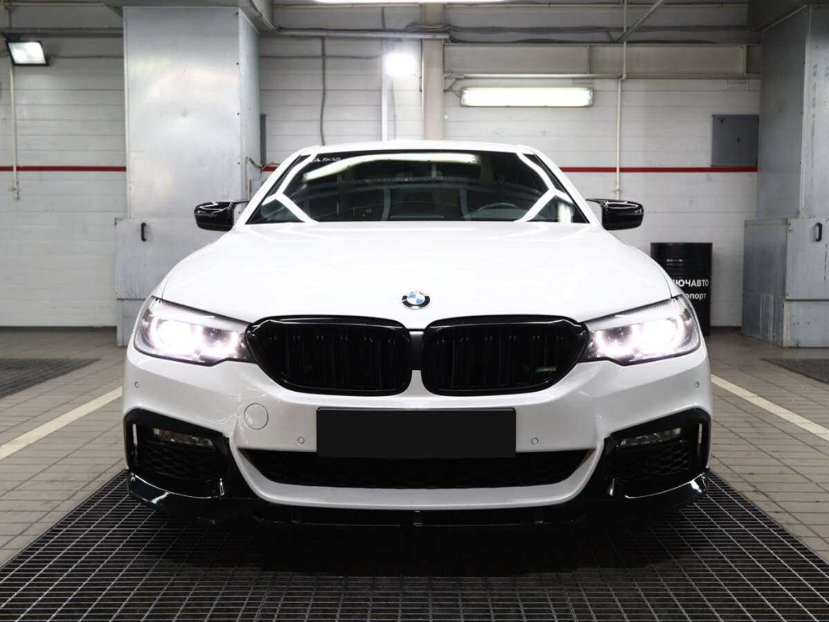 Купить BMW 5 серии 520d xDrive, 2017, 96 500 км, фото №2