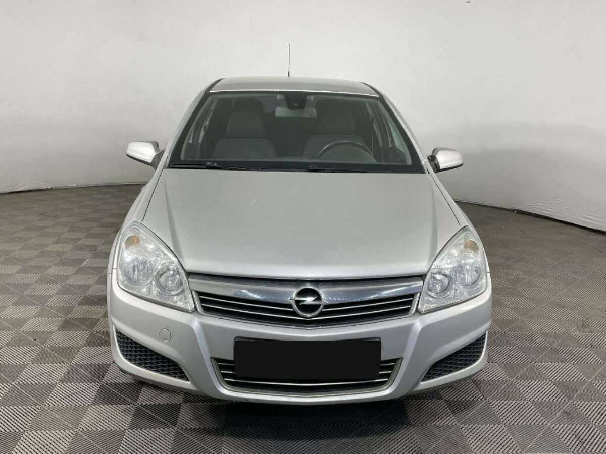 Купить Opel Astra, 2010, 167 660 км, фото №2