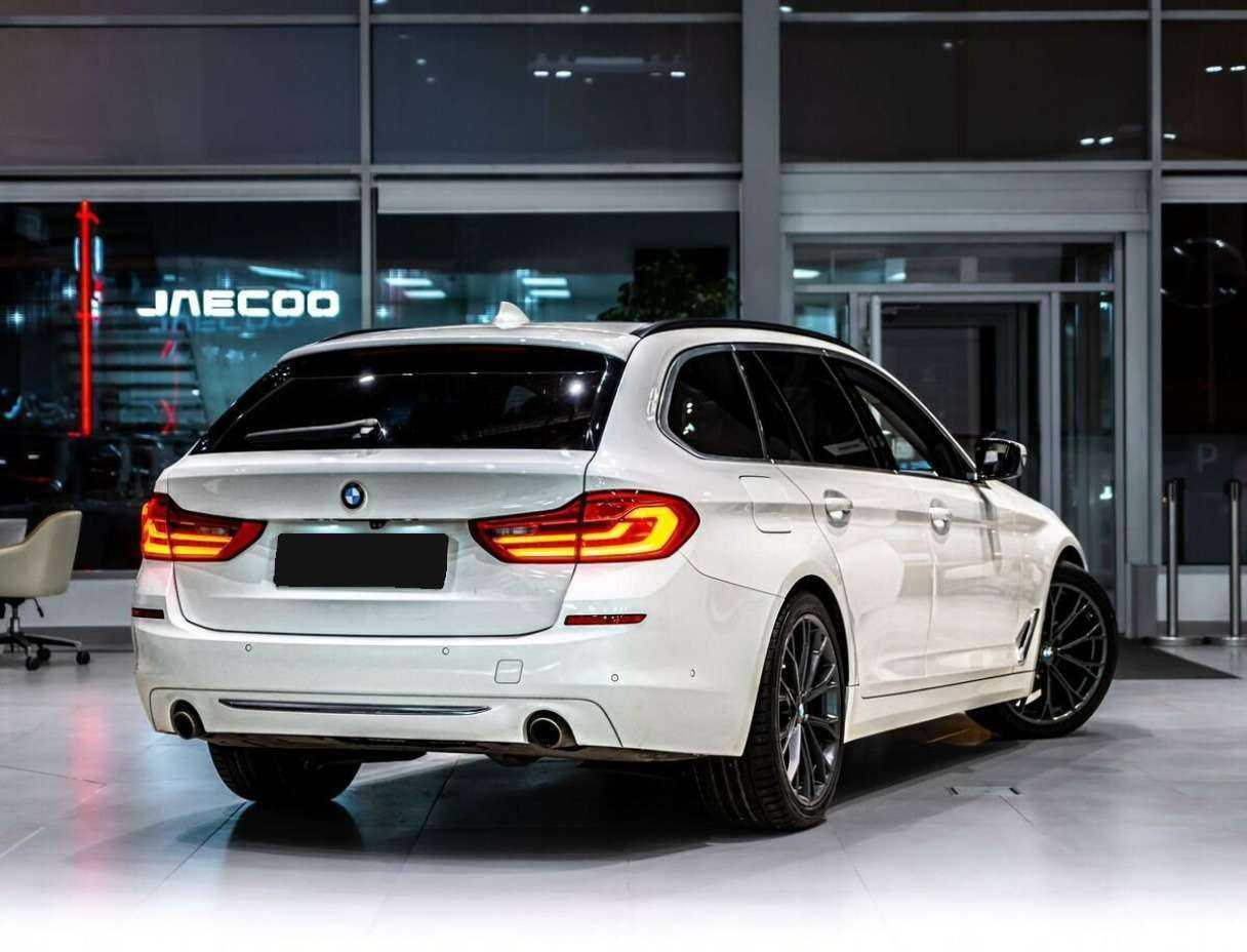 Купить BMW 5 серии 530d xDrive, 2018, 143 500 км, фото №3