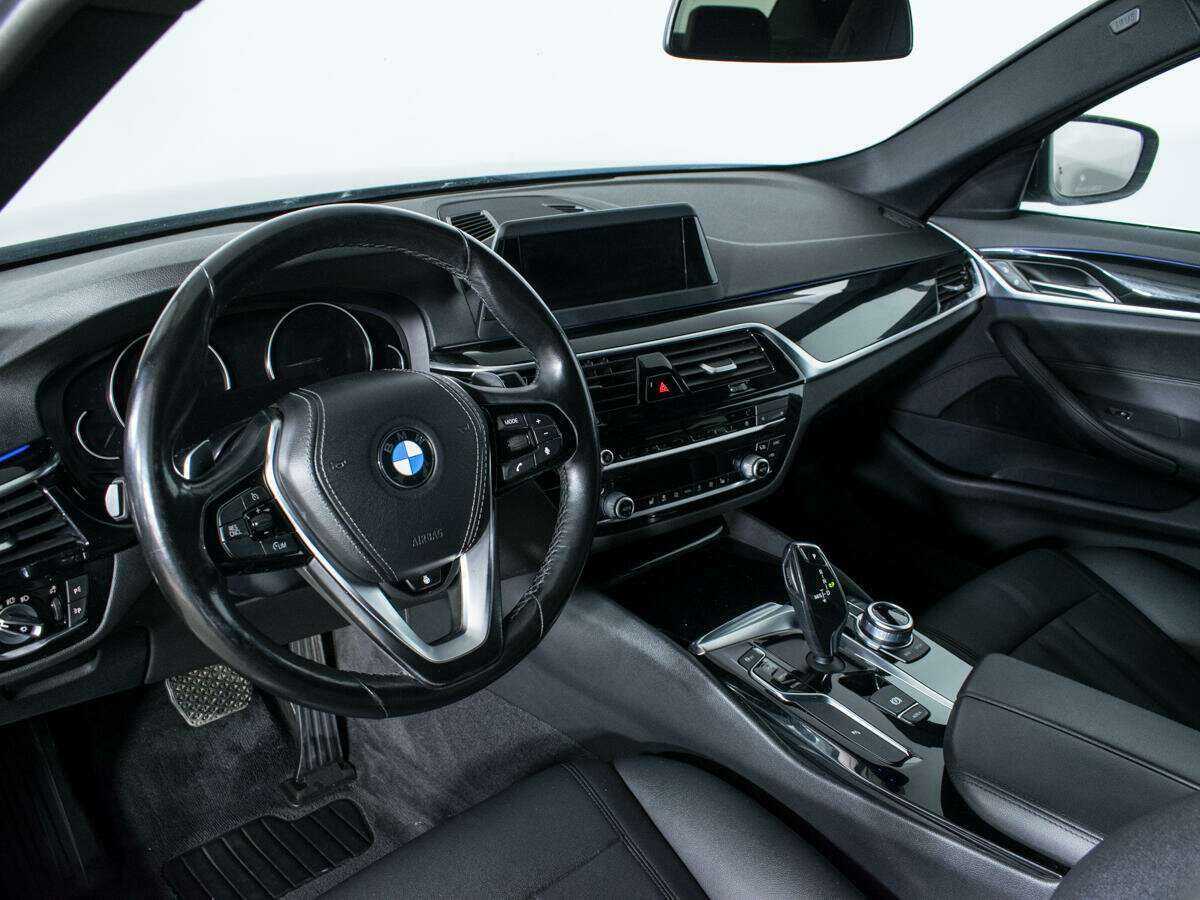 Купить BMW 5 серии 520d xDrive, 2018, 122 580 км, фото №11
