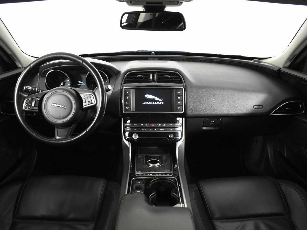 Купить Jaguar XE, 2016, 184 000 км, фото №12