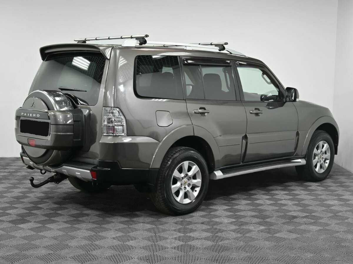Купить Mitsubishi Pajero, 2010, 153 000 км, фото №2