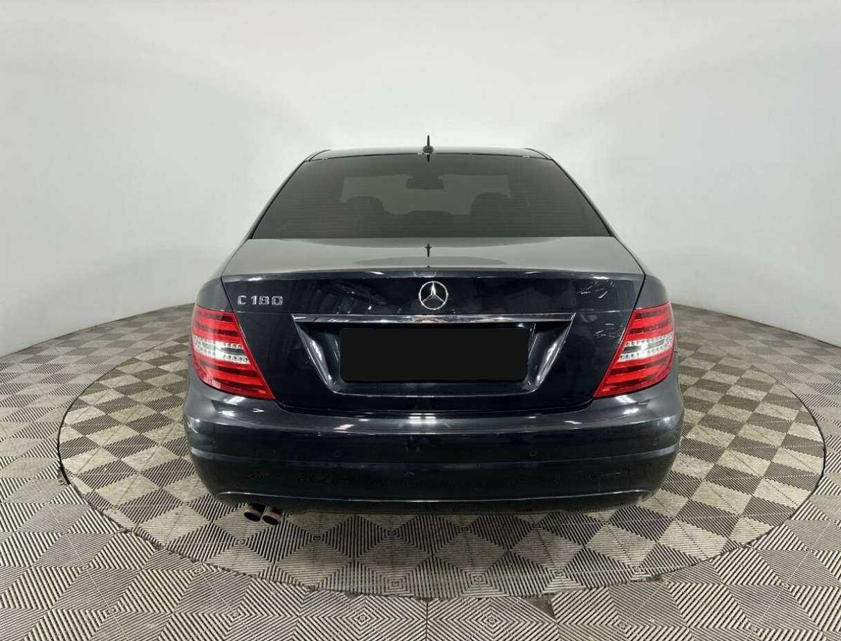 Купить Mercedes-Benz C-Класс 180 BlueEFFICIENCY, 2011, 135 600 км, фото №3