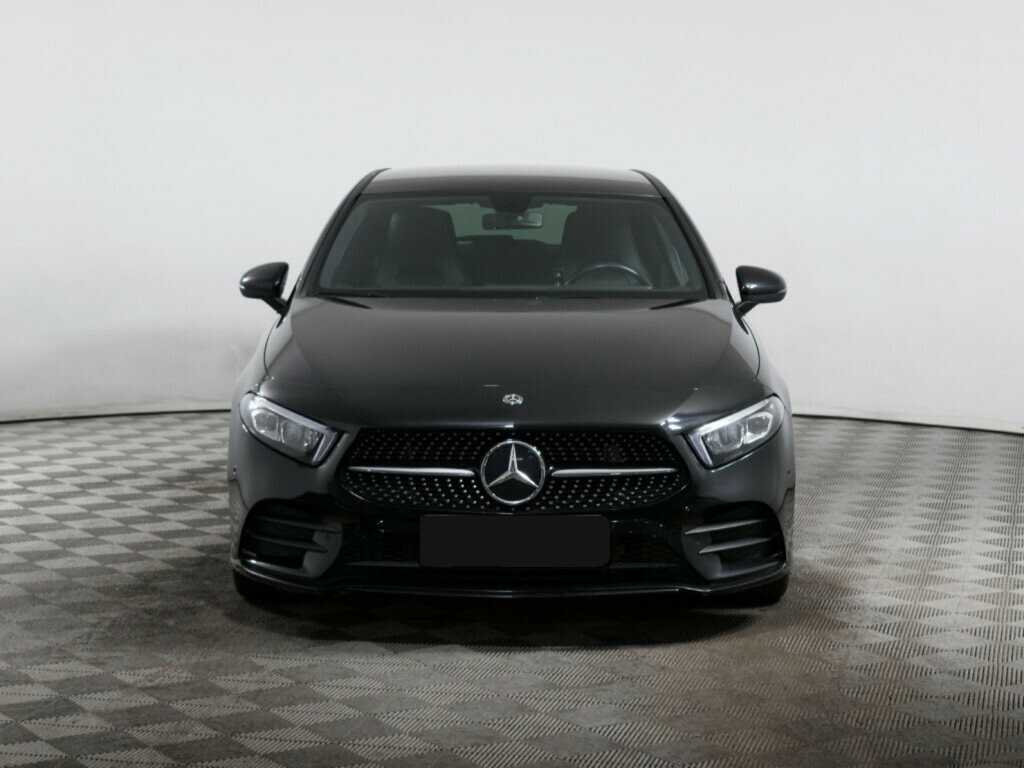 Купить Mercedes-Benz A-Класс 200, 2018, 60 000 км, фото №2