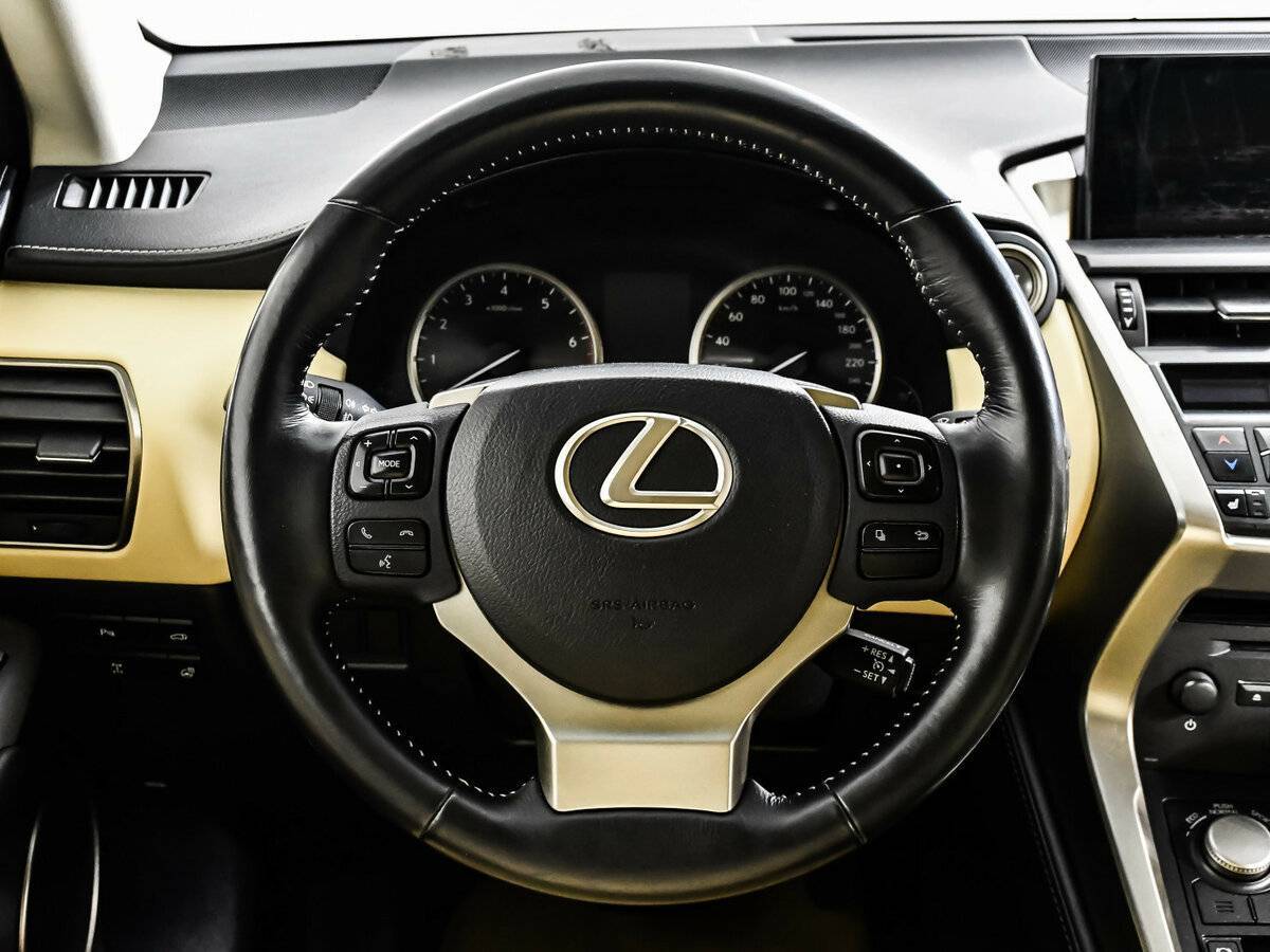 Купить Lexus NX 200t, 2015, 70 796 км, фото №12
