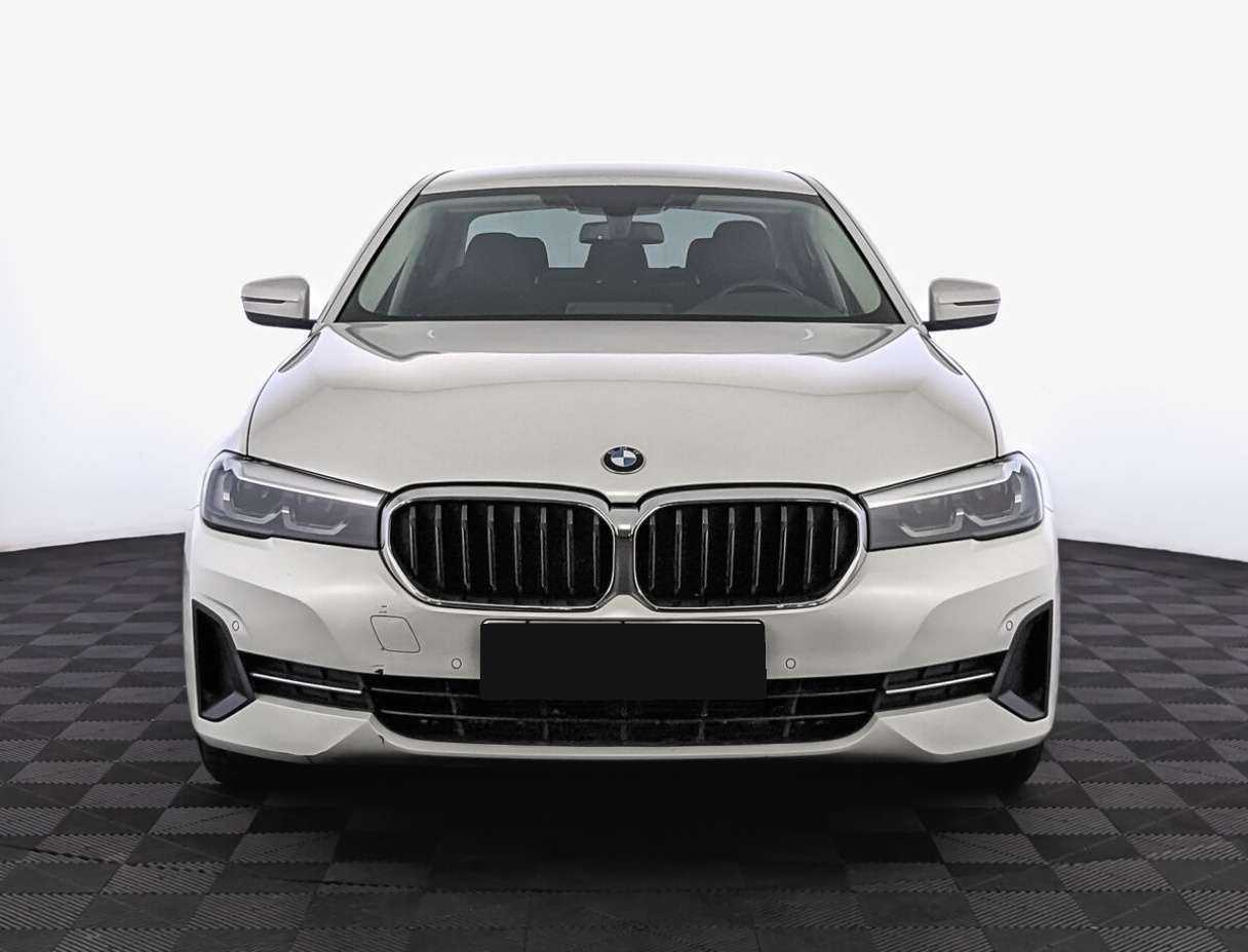 Купить BMW 5 серии 520i, 2020, 56 000 км, фото №2