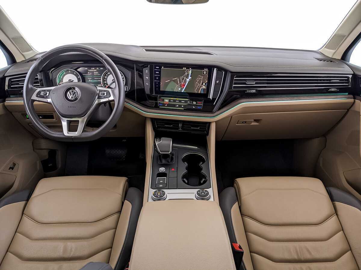 Купить Volkswagen Touareg, 2020, 66 889 км, фото №12