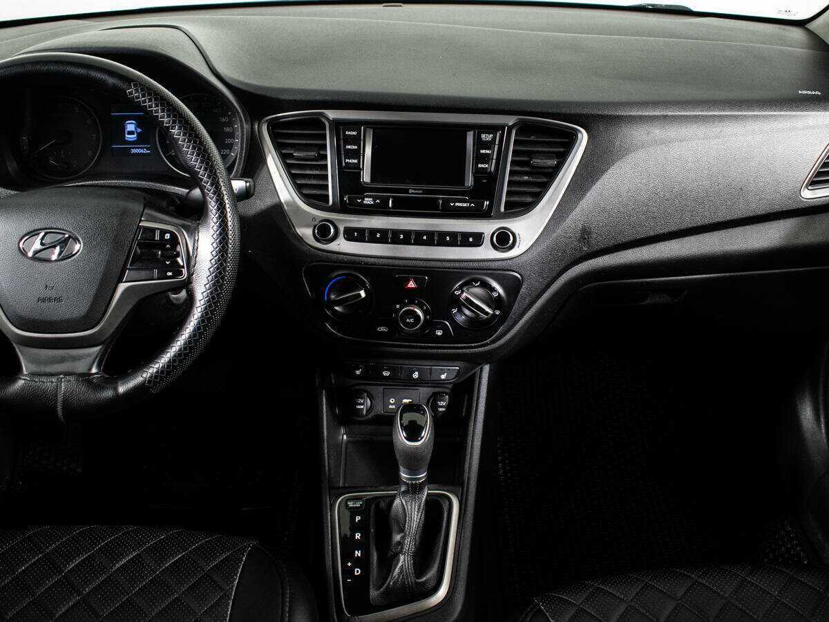 Купить Hyundai Solaris, 2018, 380 054 км, фото №12