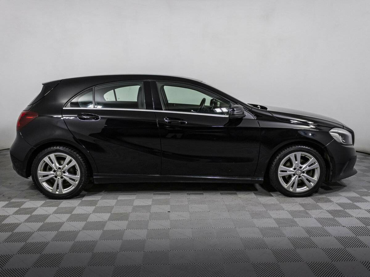 Купить Mercedes-Benz A-Класс 180 III (W176) Рестайлинг, 2016, 135 781 км, фото №4