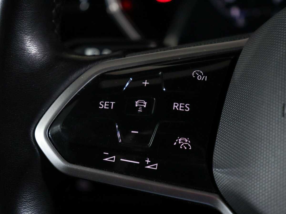 Купить Volkswagen Touareg, 2021, 81 001 км, фото №24