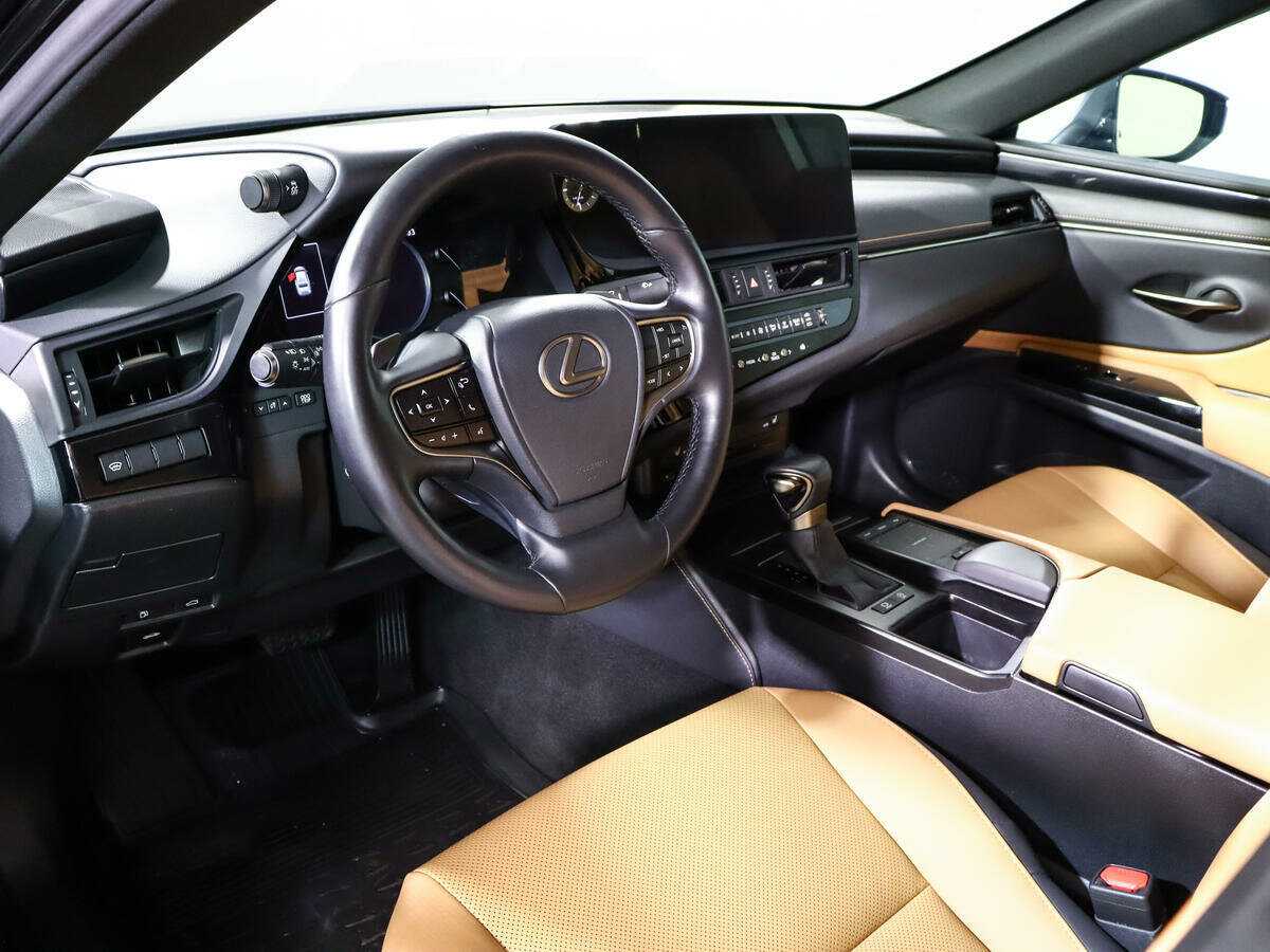 Купить Lexus ES 250, 2021, 39 000 км, фото №7