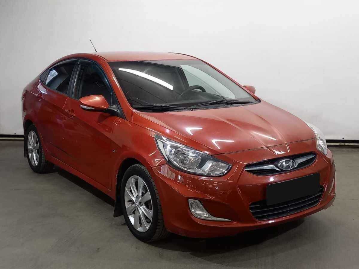 Купить Hyundai Solaris, 2011, 103 000 км, фото №3