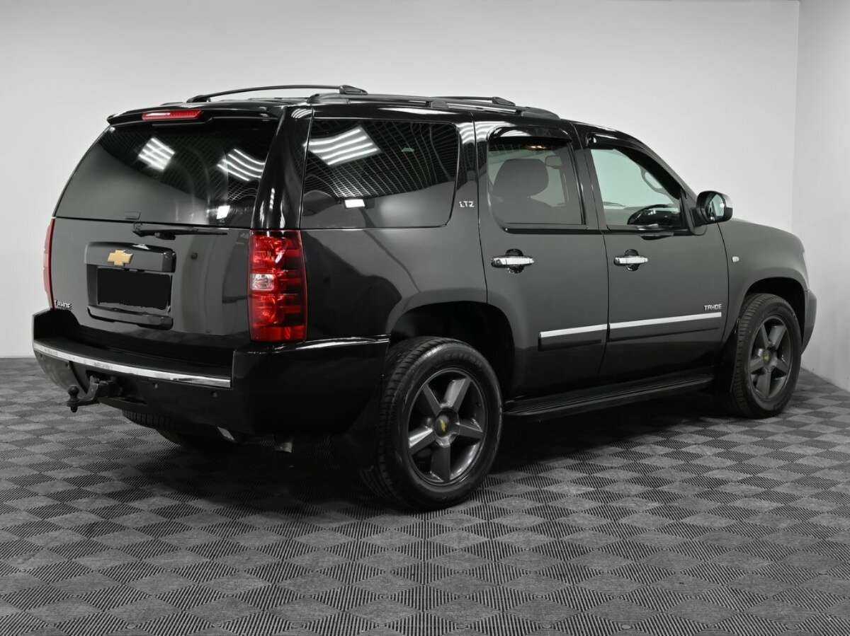 Купить Chevrolet Tahoe 6AT, 2012, 167 000 км, фото №2