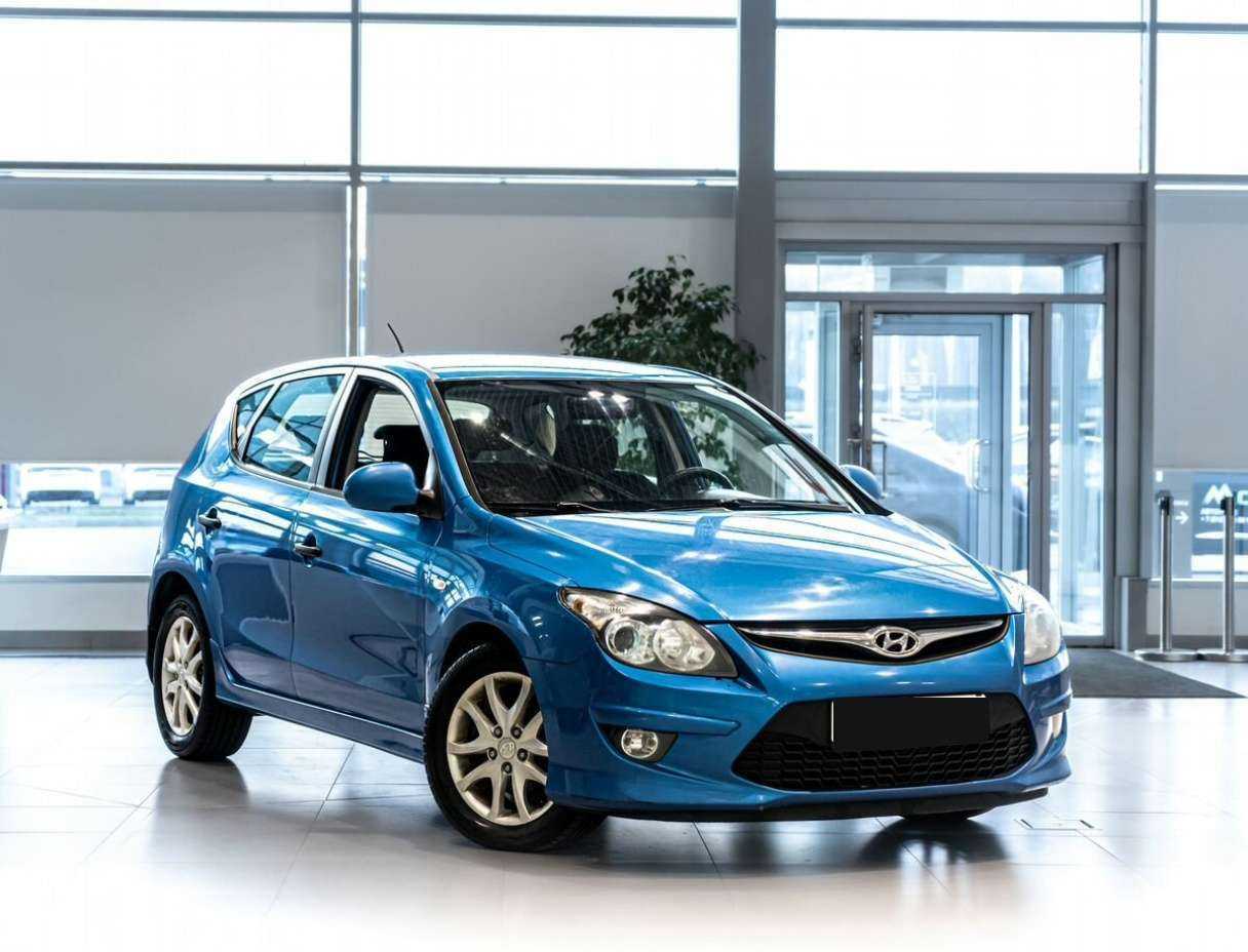 Купить Hyundai i30, 2010, 137 000 км, фото №2