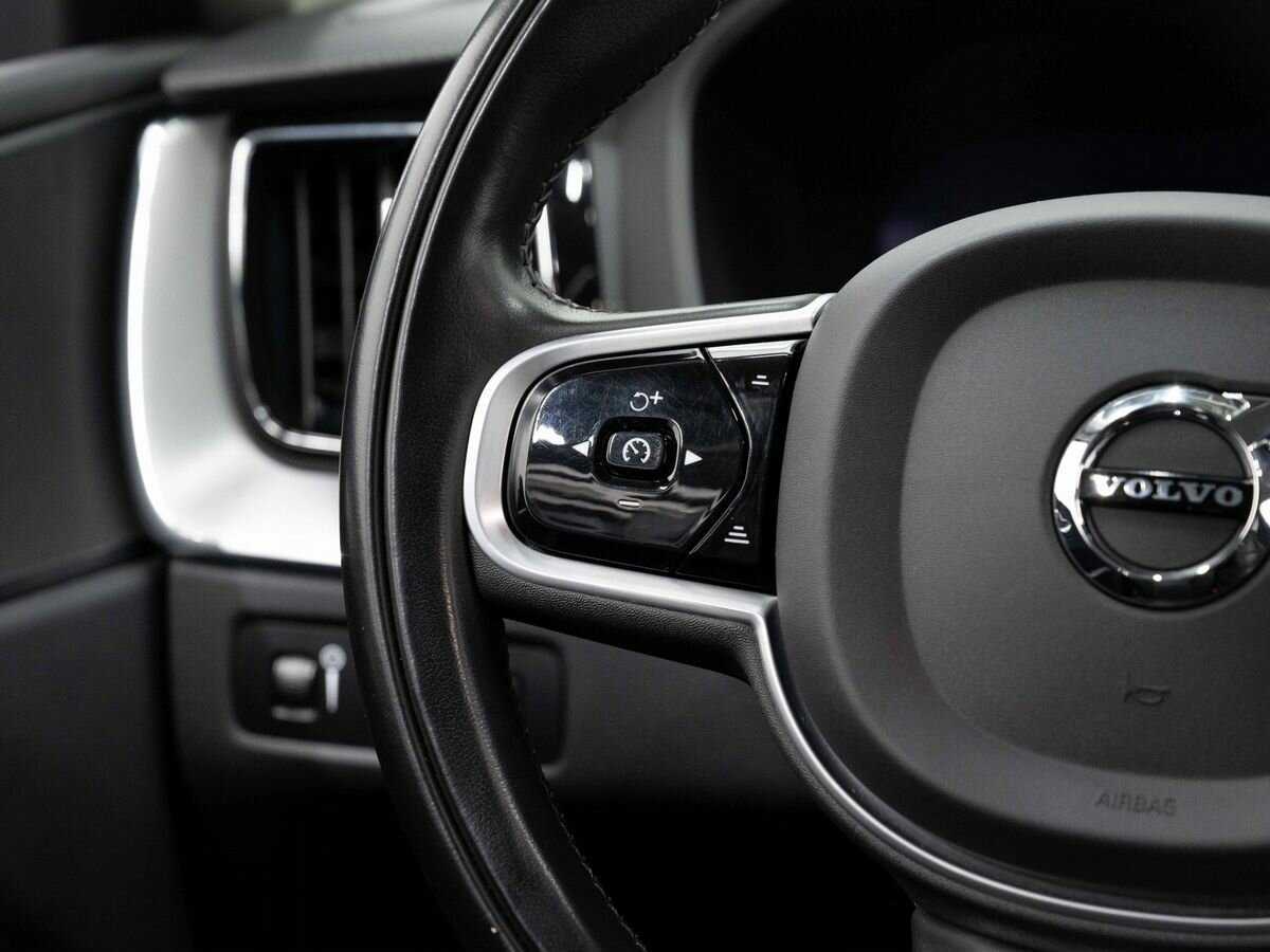 Купить Volvo XC60, 2021, 81 303 км, фото №18