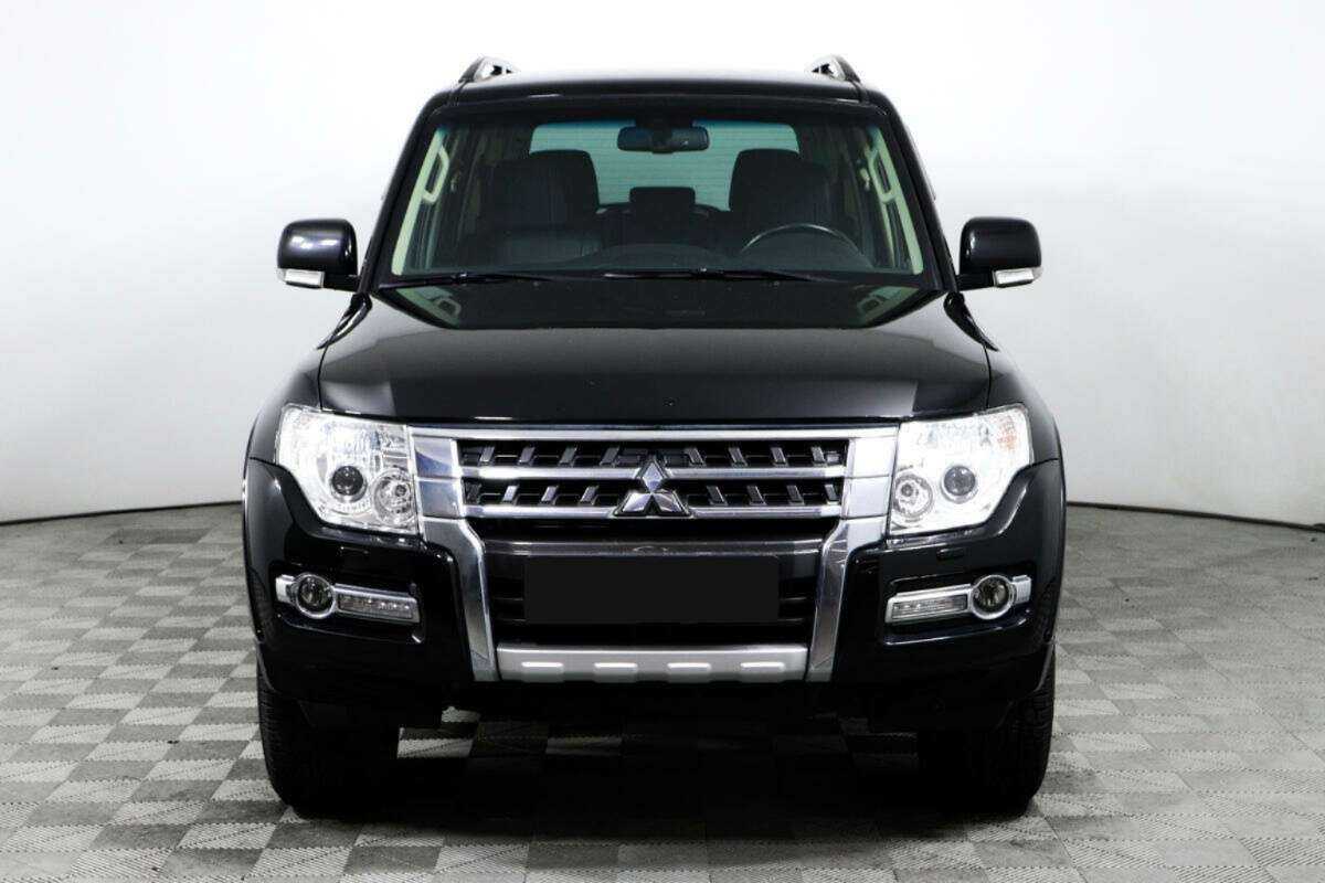 Купить Mitsubishi Pajero, 2018, 28 416 км, фото №2
