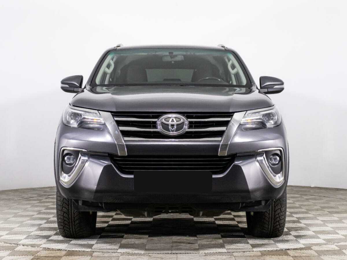 Купить Toyota Fortuner, 2018, 90 102 км, фото №2
