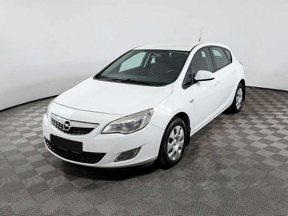 Купить Opel Astra, 2011, 165 120 км, фото №1