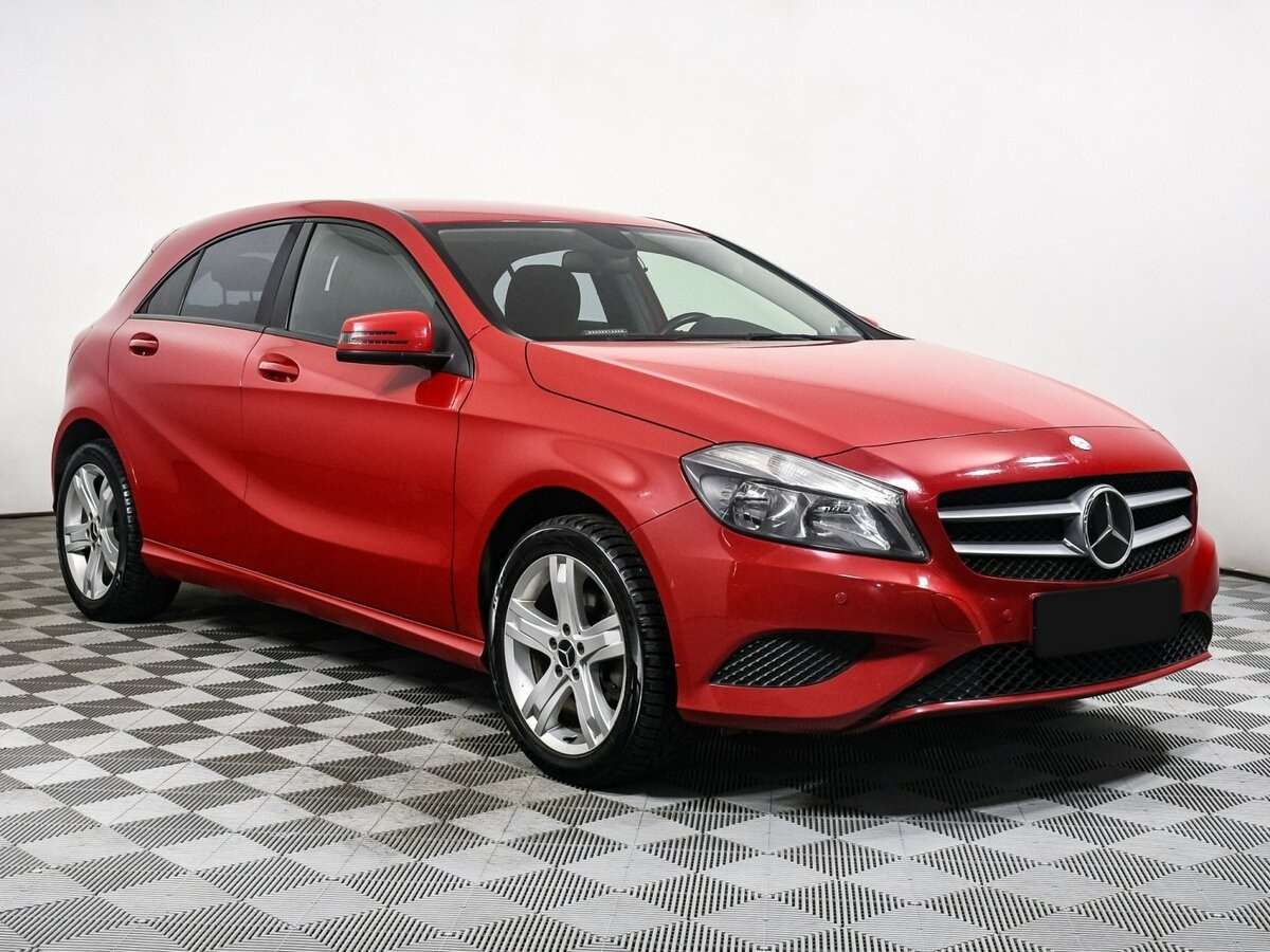 Купить Mercedes-Benz A-Класс 180, 2013, 94 991 км, фото №3