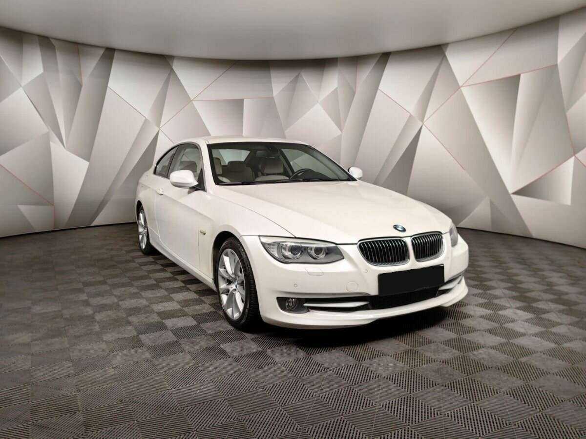 Купить BMW 3 серии 320i, 2012, 84 685 км, фото №3